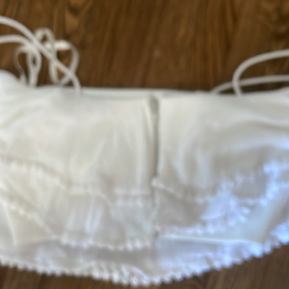 White Ruffled Crop Top - Picture 3 of 3